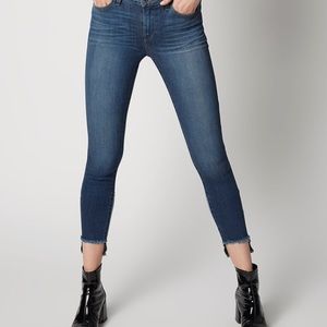 EMG DENIM Hailey Crop Size 25